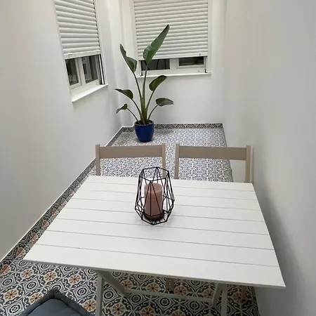 Friends Corner Carolina's Apartment